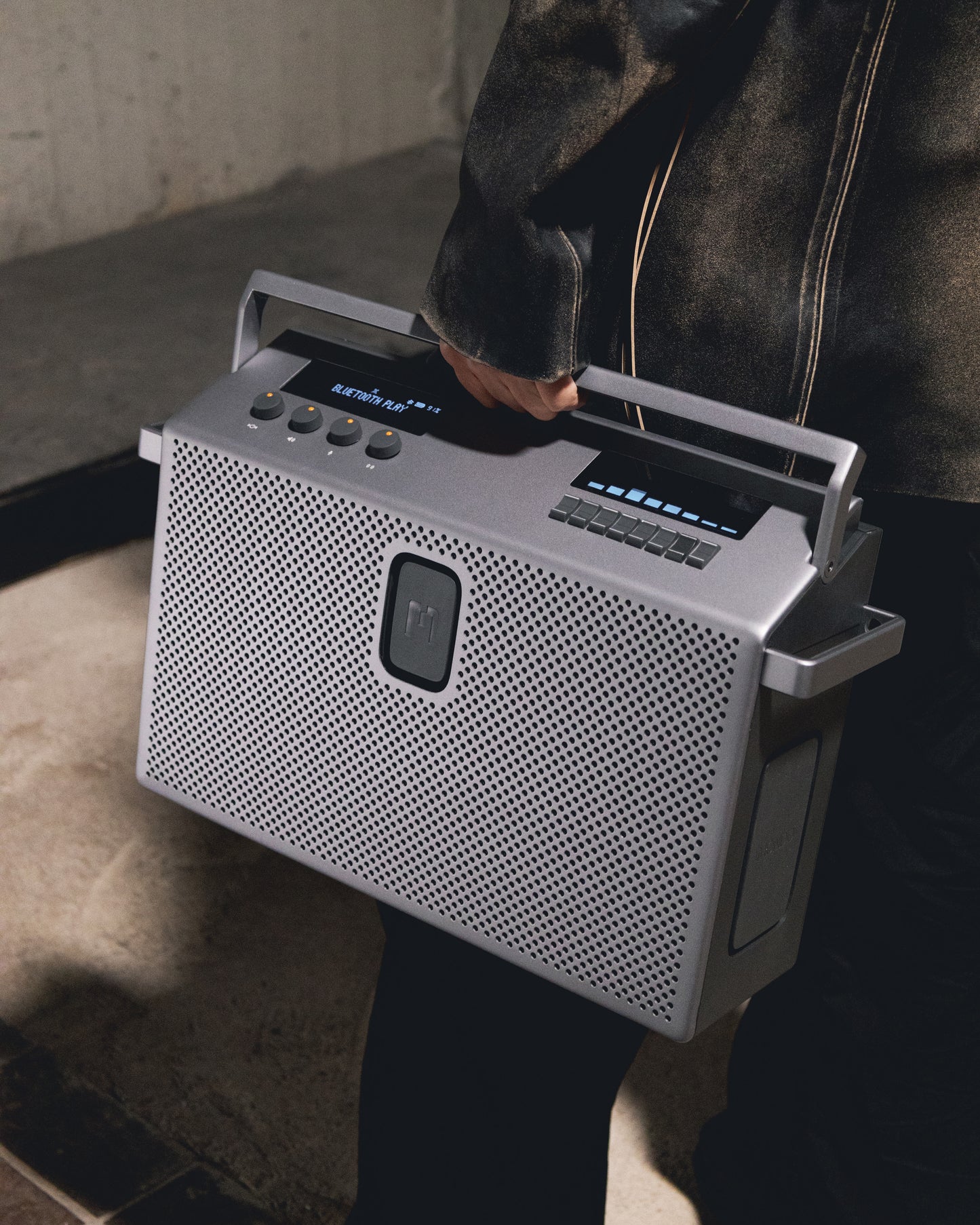 Mondo by Defunc Bluetooth Lautsprecher Large / 80er Jahre Style / Retro Boombox
